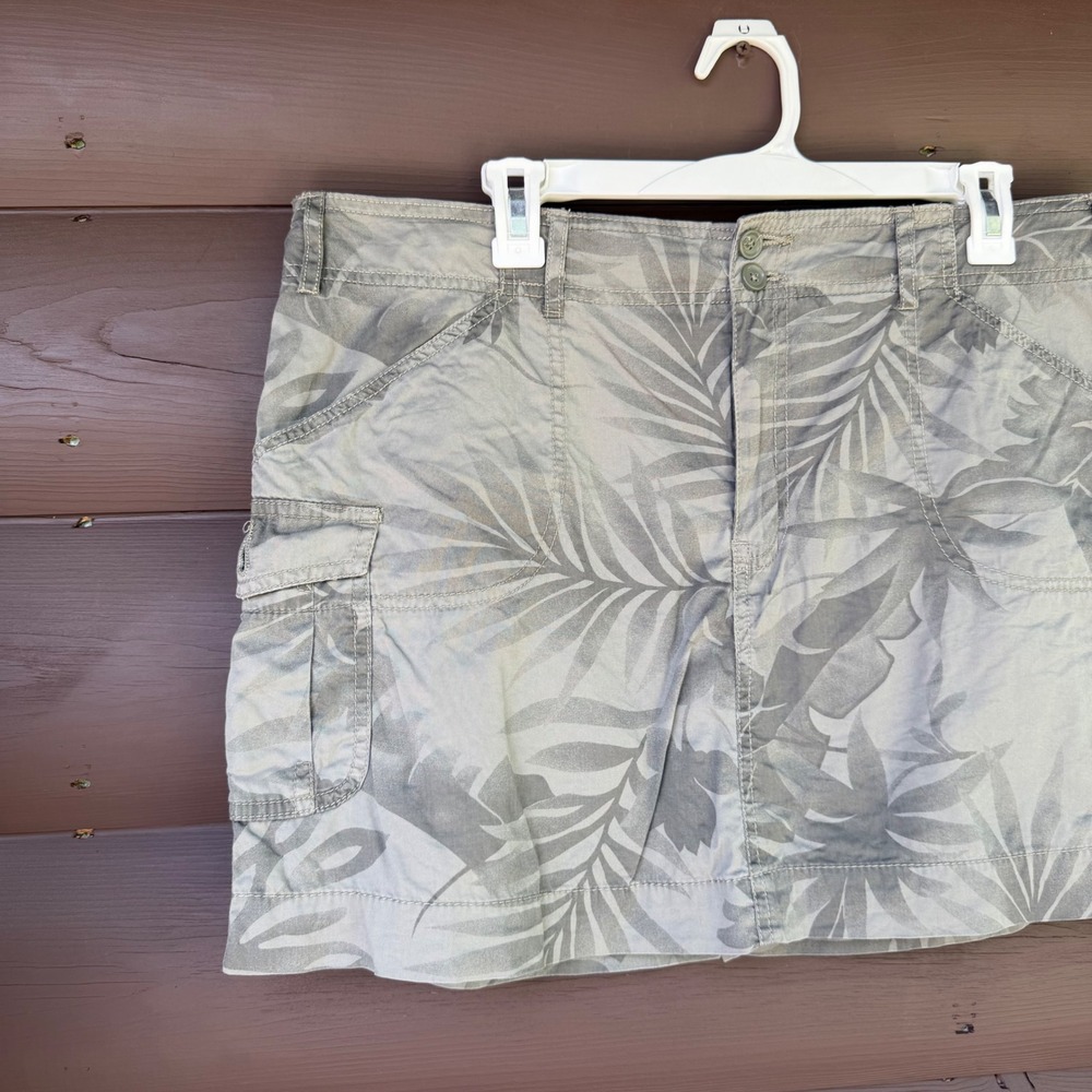 Faded Glory Cargo Skort Womens 16 Green Palm Print Vintage Y2K Utility Safari - Picture 2 of 5